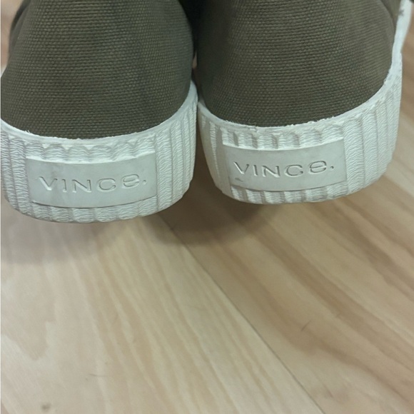 Vince Linen Wolfe Sneakers in Olive Green Size 7.5 - Picture 9 of 10